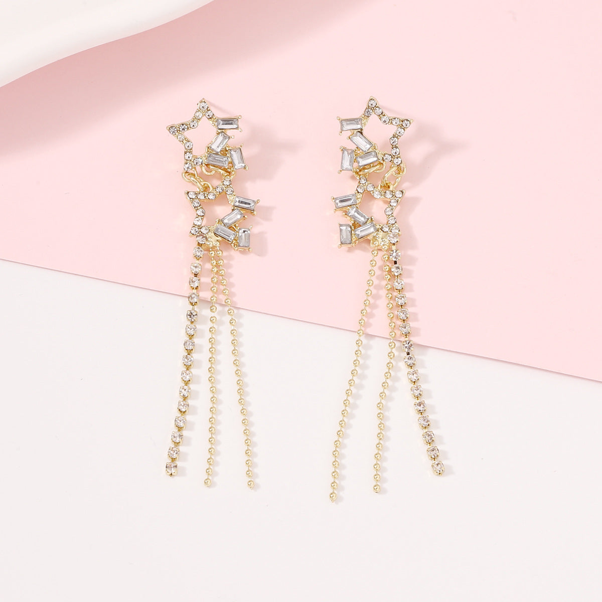 Elegantti Korvarengas jokaiseen tilaisuuteen