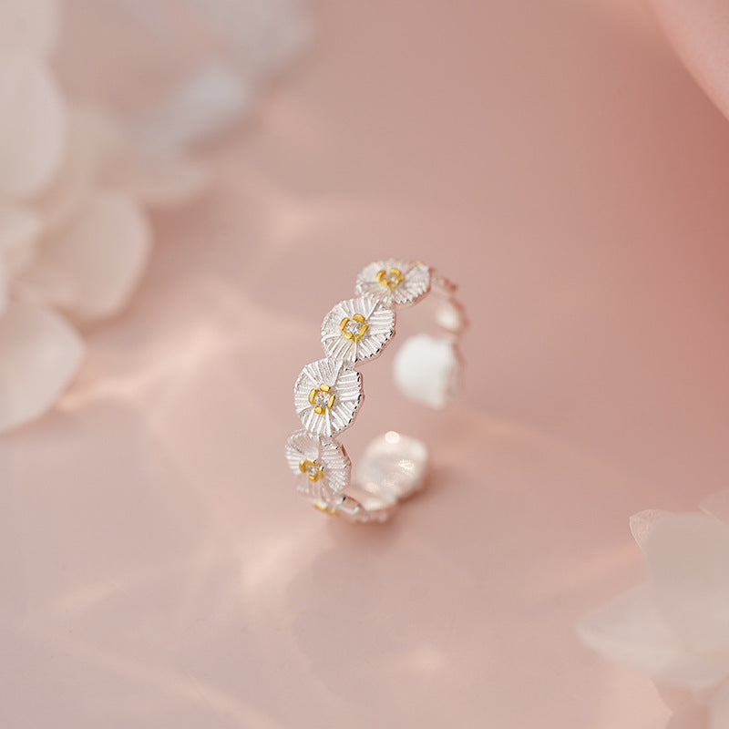 Hurmaava Koru jokaiseen tilaisuuteen