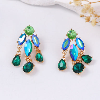 Elegantti Korvarengas jokaiseen tilaisuuteen