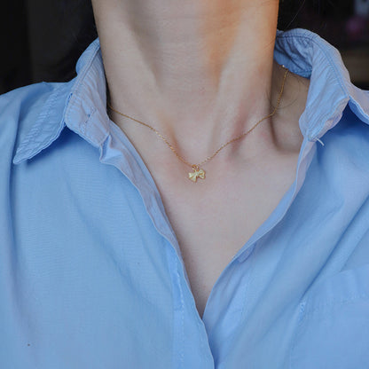 Herkkä käsityö Kaulakoru