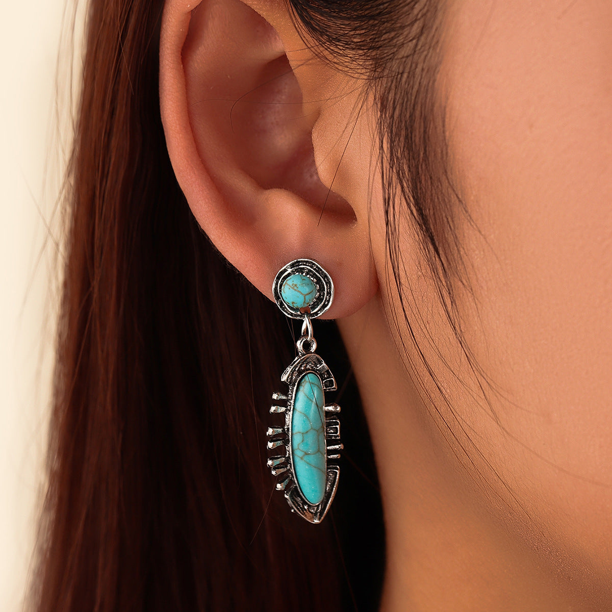 Klassinen Sormus ajattomalla viehätyksellä