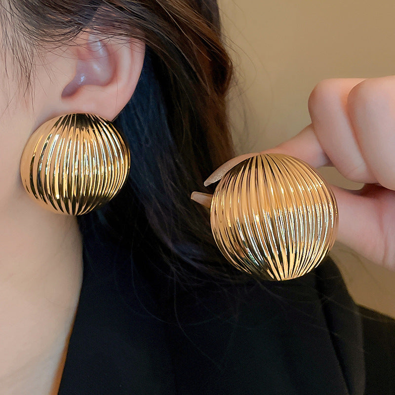 Romanttinen Korvarengas erityisiin hetkiin