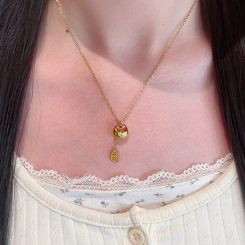 Hurmaava Kaulakoru jokaiseen tilaisuuteen