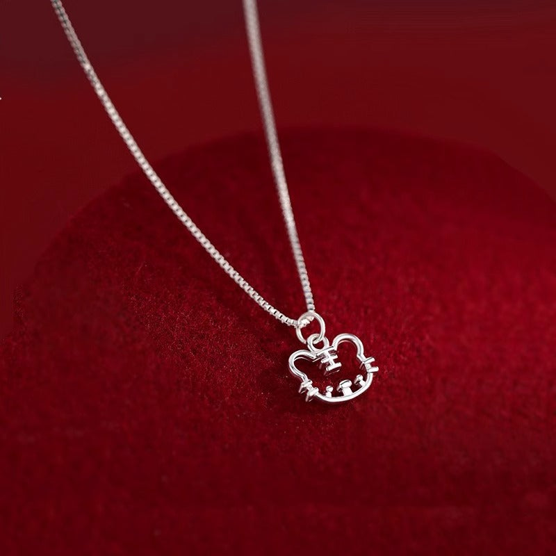 Romanttinen Kaulakoru erityisiin hetkiin