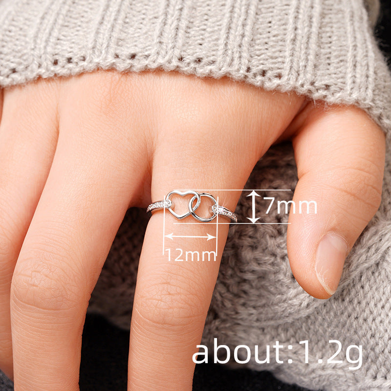 Klassinen Sormus ajattomalla viehätyksellä