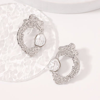 Elegantti Korvarengas jokaiseen tilaisuuteen