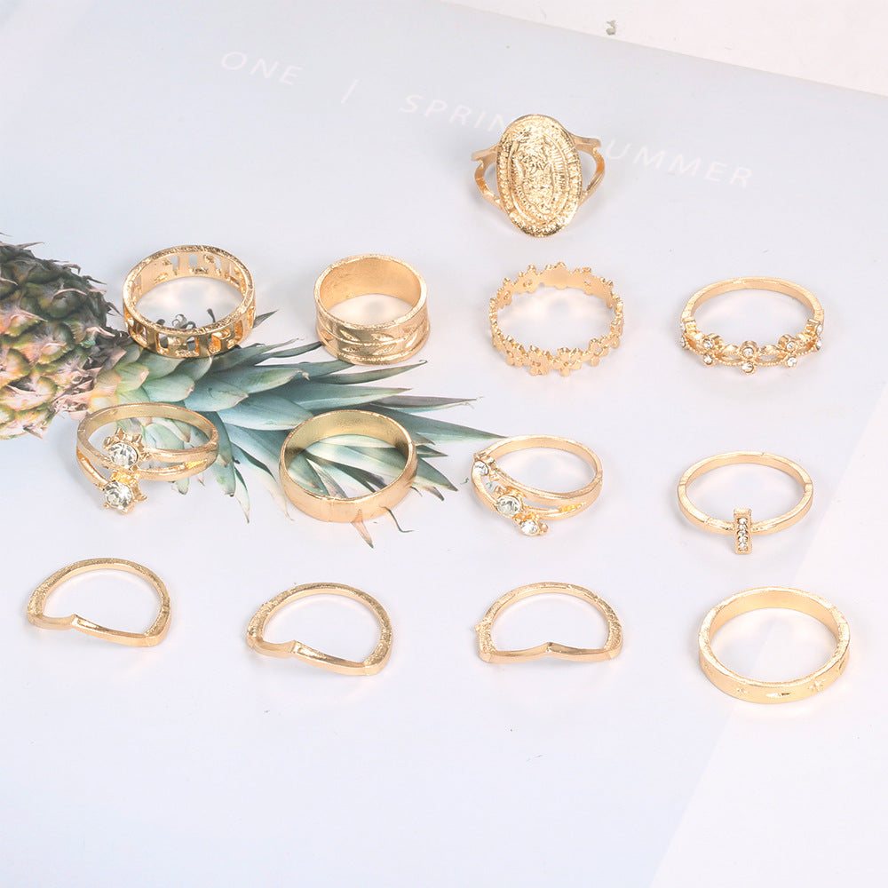 Klassinen Sormus ajattomalla viehätyksellä