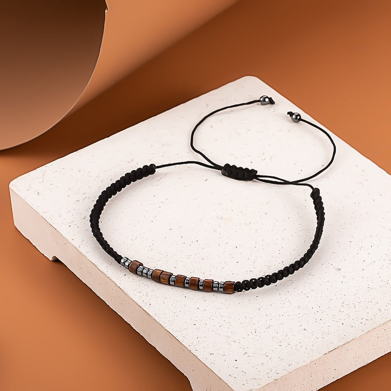 Kaunis Rannekoru ainutlaatuisella tyylillä