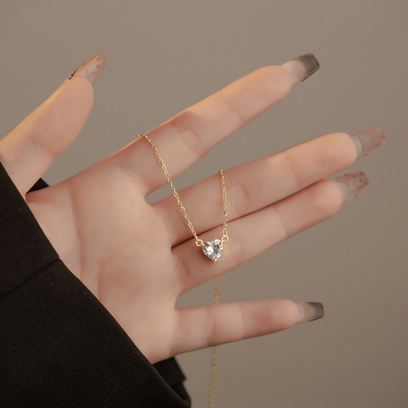 Romanttinen Kaulakoru erityisiin hetkiin