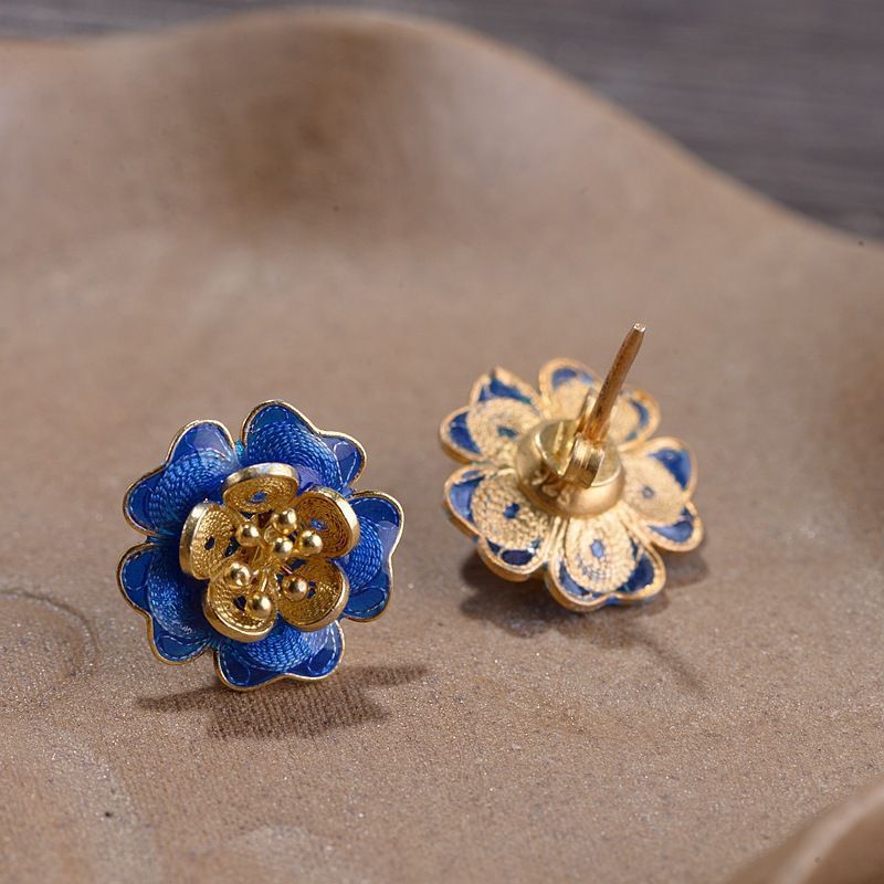 Upea Hopea Korvarengas päivittäiseen käyttöön