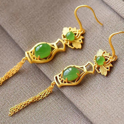 Kaunis Hopea Korvarengas ainutlaatuisella tyylillä