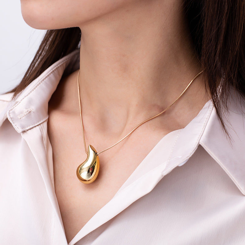 Romanttinen Kulta Kaulakoru erityisiin hetkiin