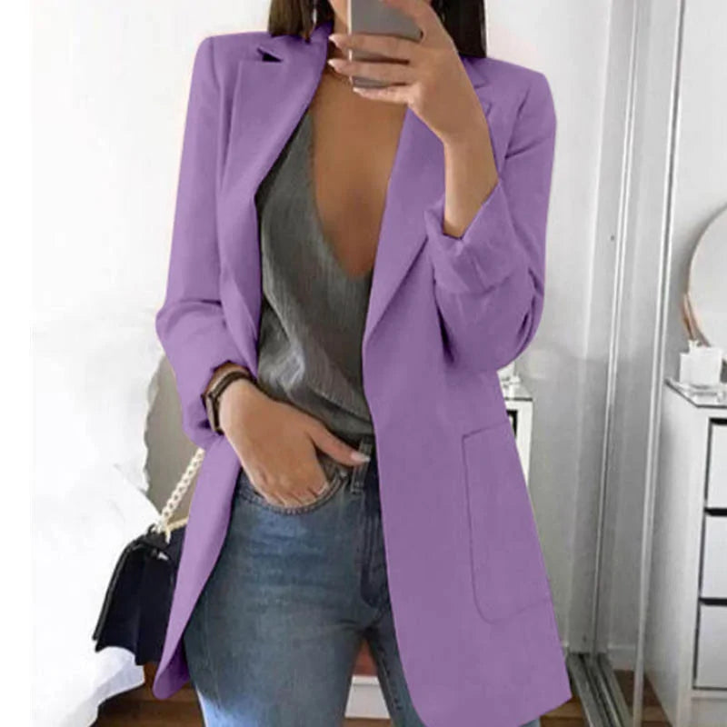 Effortlessly Elegant Jacket with a Timeless Design