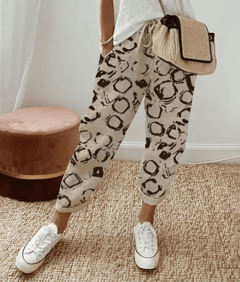 Beautifully Finished Trousers in a Timeless Design