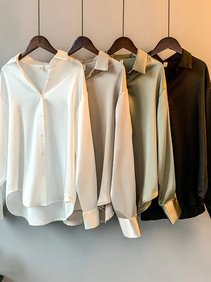 Sophisticated Blouse with a Clean Classic Look
