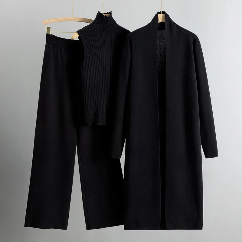 Effortlessly Elegant Garment with a Timeless Design