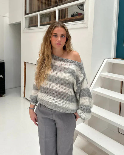Effortlessly Elegant Sweater with a Timeless Design