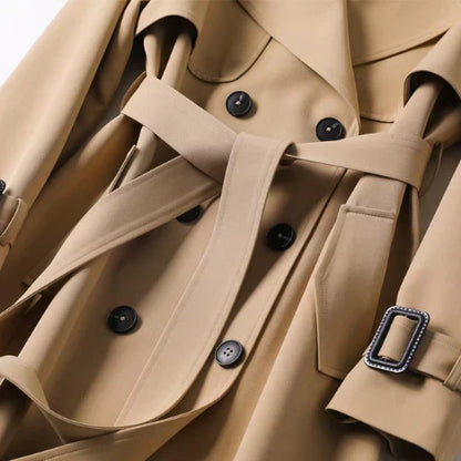 Beautifully Finished Coat in a Timeless Design