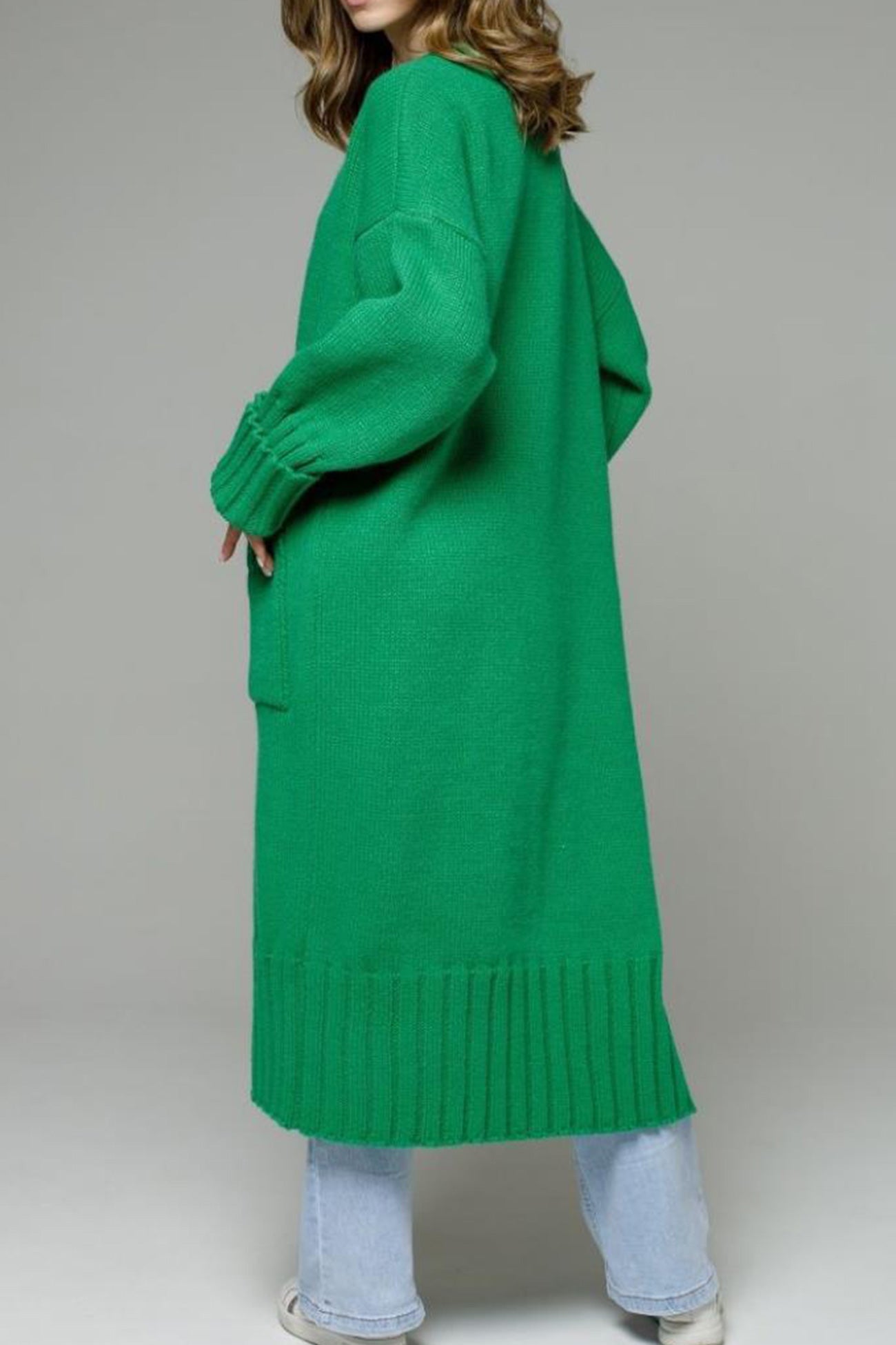 Gracefully Styled Cardigan for Any Occasion