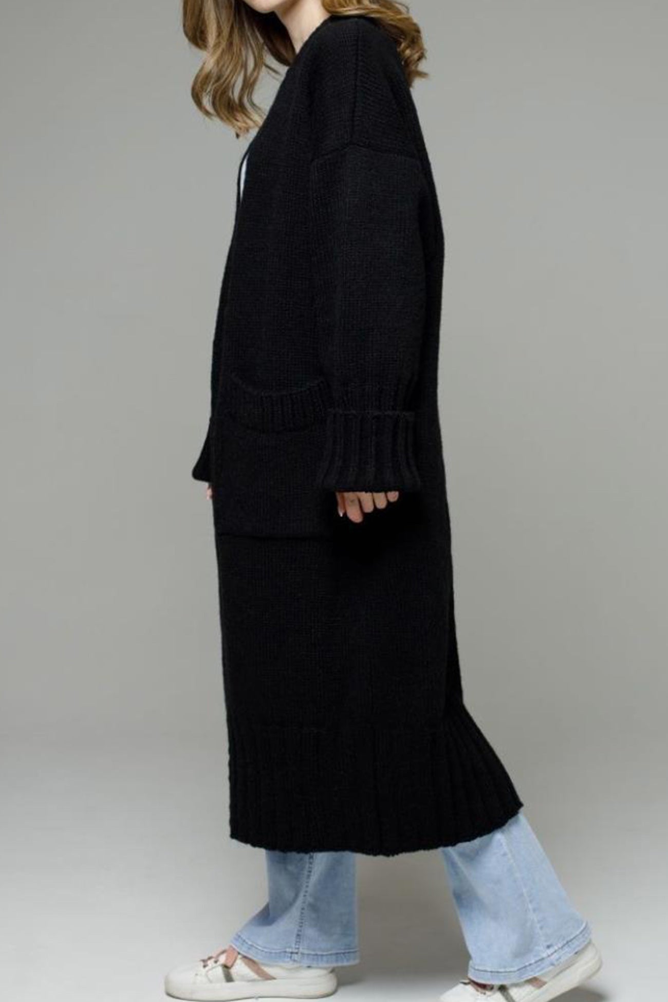 Gracefully Styled Cardigan for Any Occasion