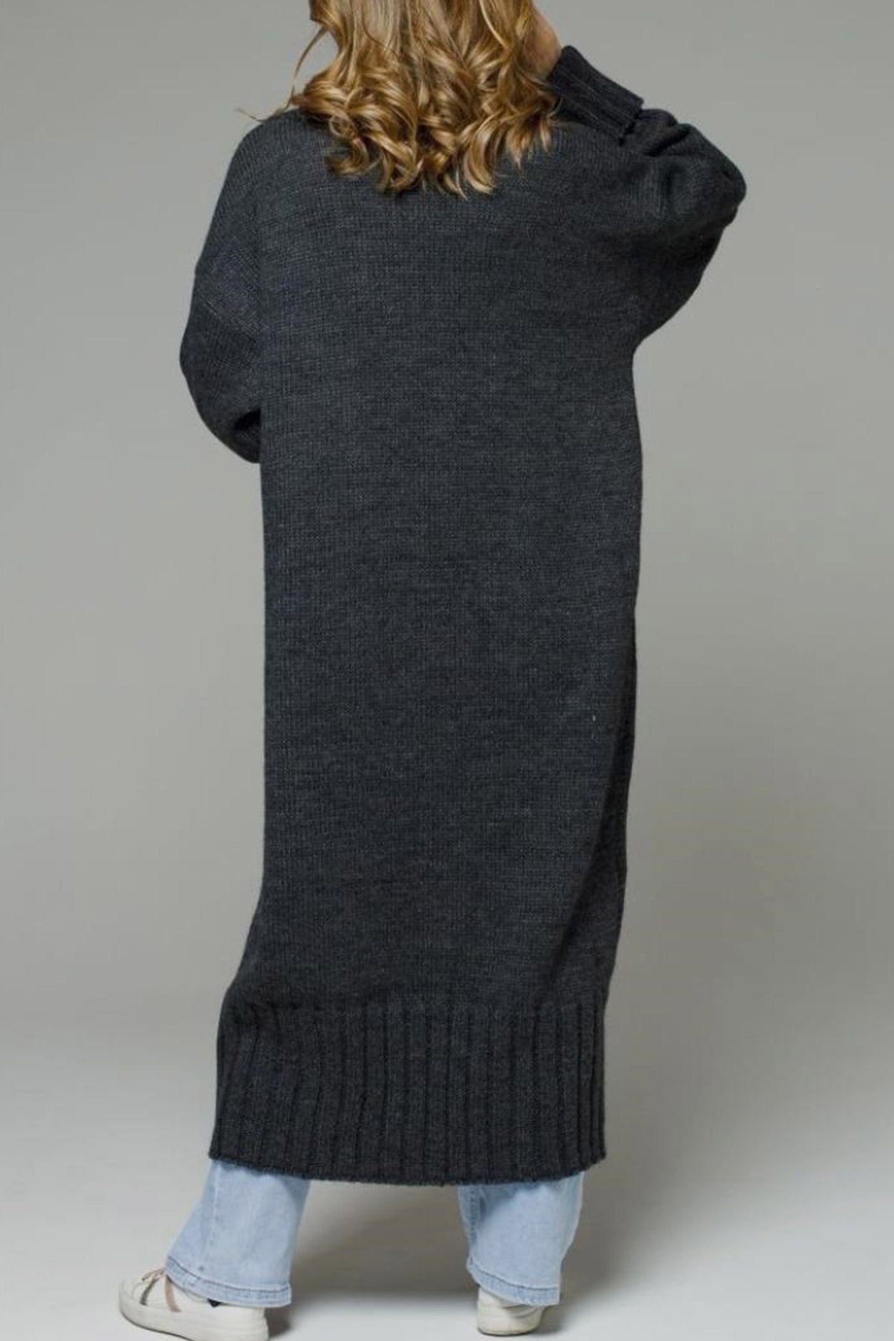 Gracefully Styled Cardigan for Any Occasion