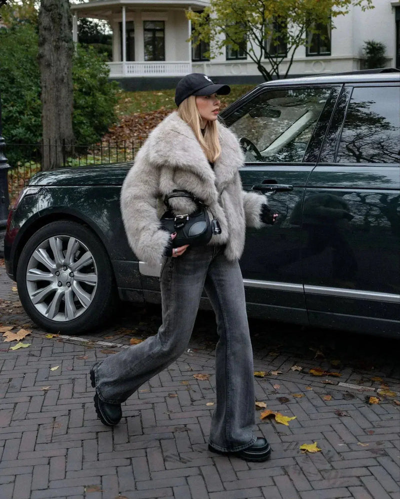 Beautifully Crafted Coat in a Classic Style