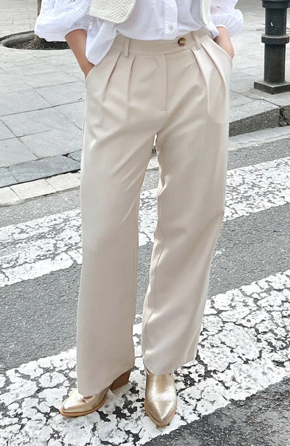 A Vintage Style Pants with Delicate Timeless Details