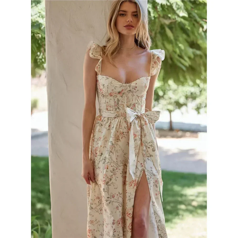 Well Tailored Garment with a Graceful Silhouette
