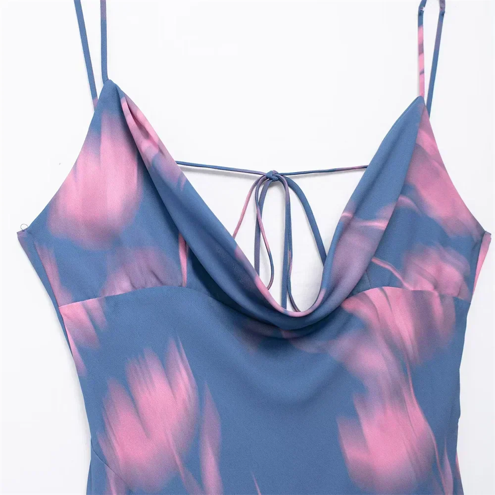 Beautifully Finished Garment in a Timeless Design