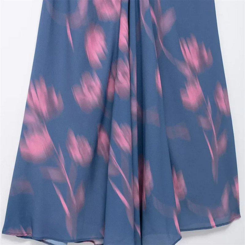 Beautifully Finished Garment in a Timeless Design