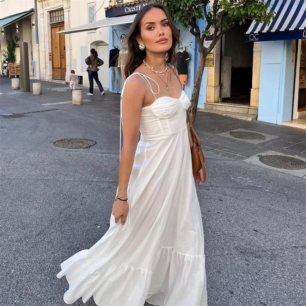 Gracefully Styled Garment for Any Occasion