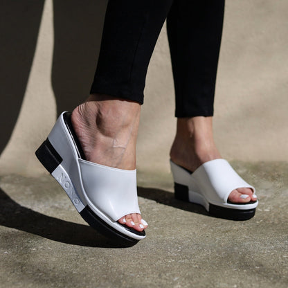 Chic Orthopedic Sandals with Unique Design