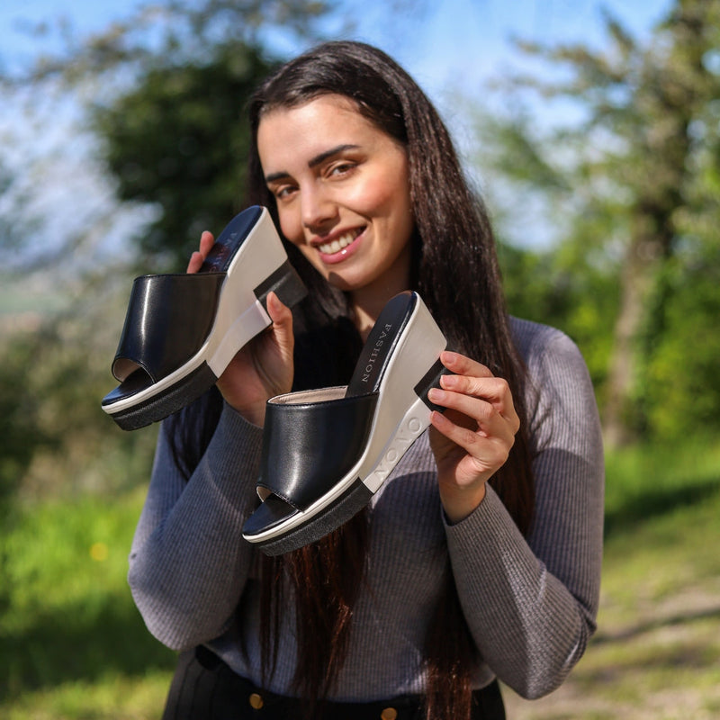 Chic Orthopedic Sandals with Unique Design