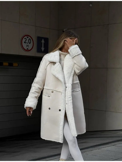 Sophisticated Coat with a Clean Classic Look