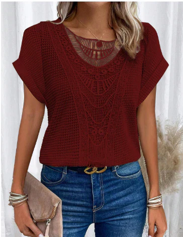 Elegantly Styled Blouse for Everyday Wear