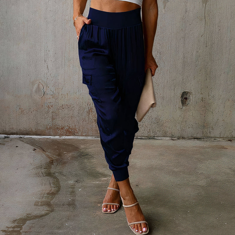 Well Tailored Trousers with a Graceful Silhouette