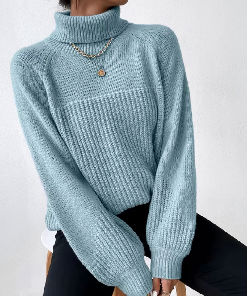 Effortlessly Elegant Pullover with a Timeless Design