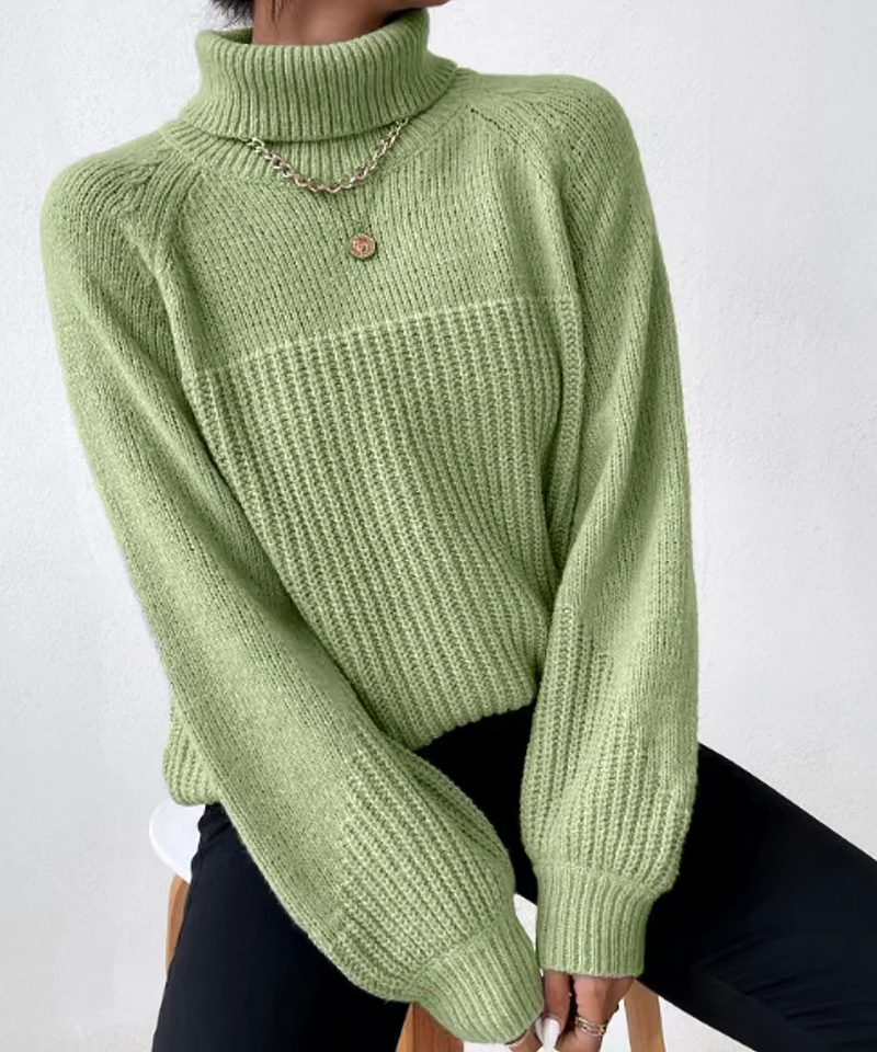 Effortlessly Elegant Pullover with a Timeless Design