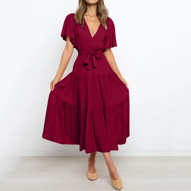 Classic Vintage Dress with a Flattering Fit