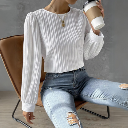 Beautifully Crafted Blouse in a Classic Style