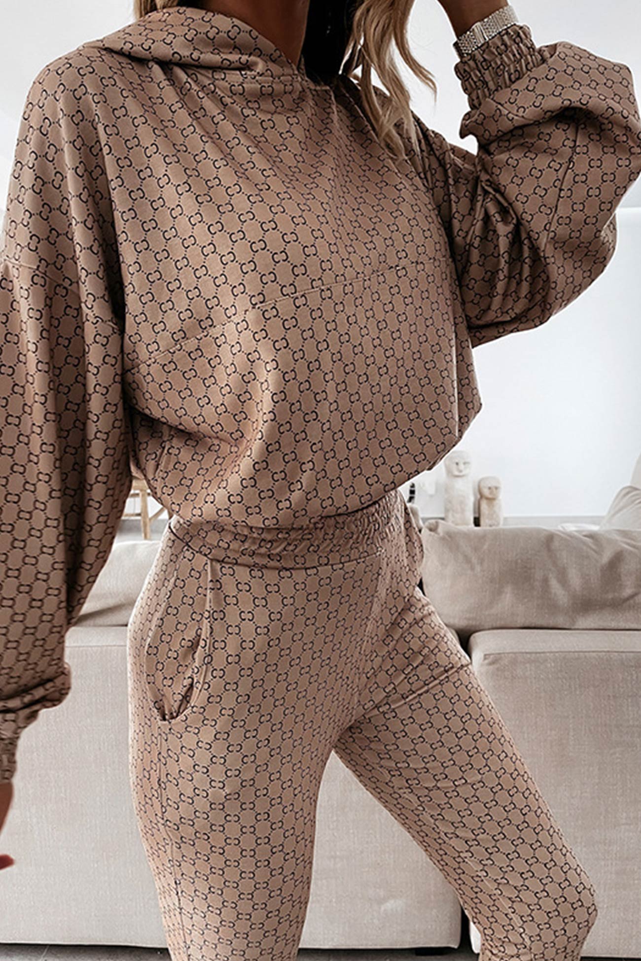 Sophisticated Garment with a Clean Classic Look