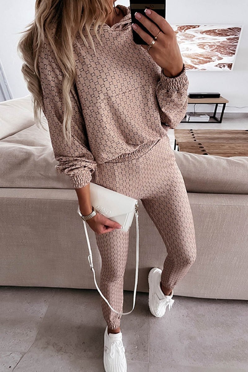 Sophisticated Garment with a Clean Classic Look