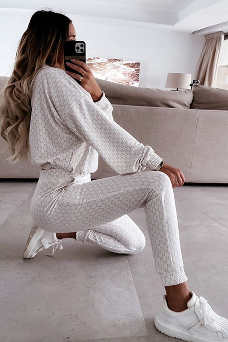 Sophisticated Garment with a Clean Classic Look