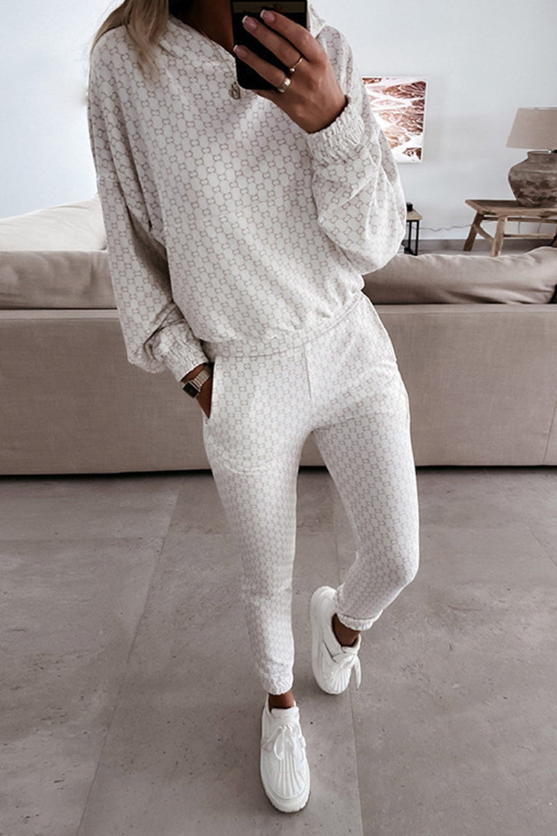 Sophisticated Garment with a Clean Classic Look