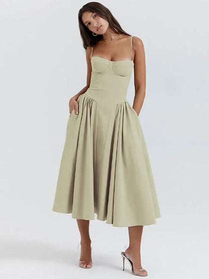 Effortlessly Elegant Dress with a Timeless Design