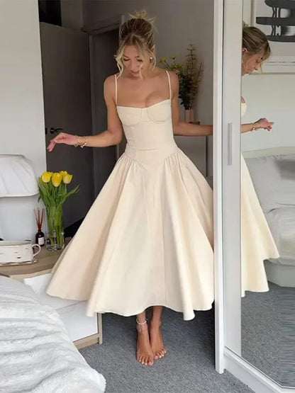 Effortlessly Elegant Dress with a Timeless Design