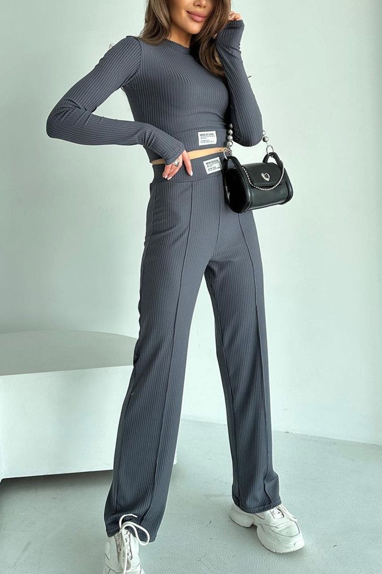 Beautifully Finished Pants in a Timeless Design