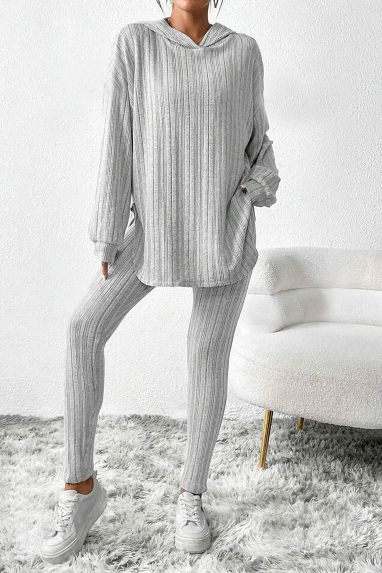 Well Tailored Garment with a Graceful Silhouette