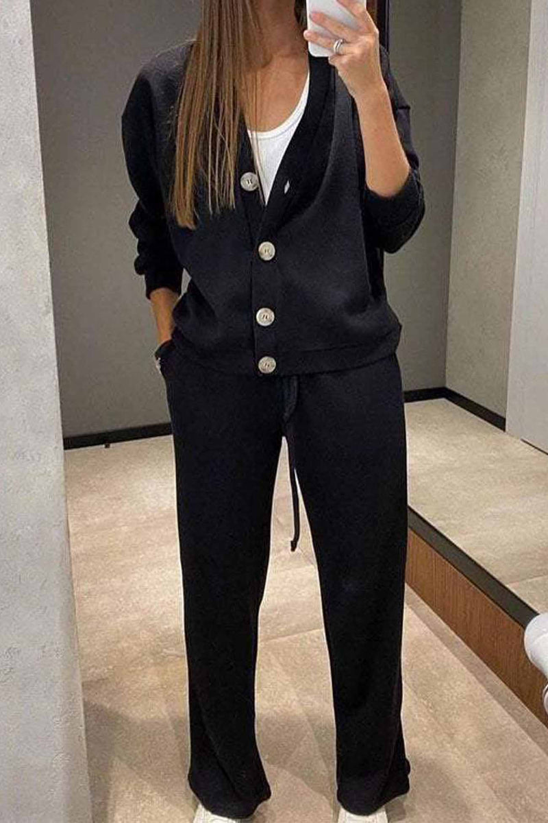 Classic Vintage Cardigan with a Flattering Fit