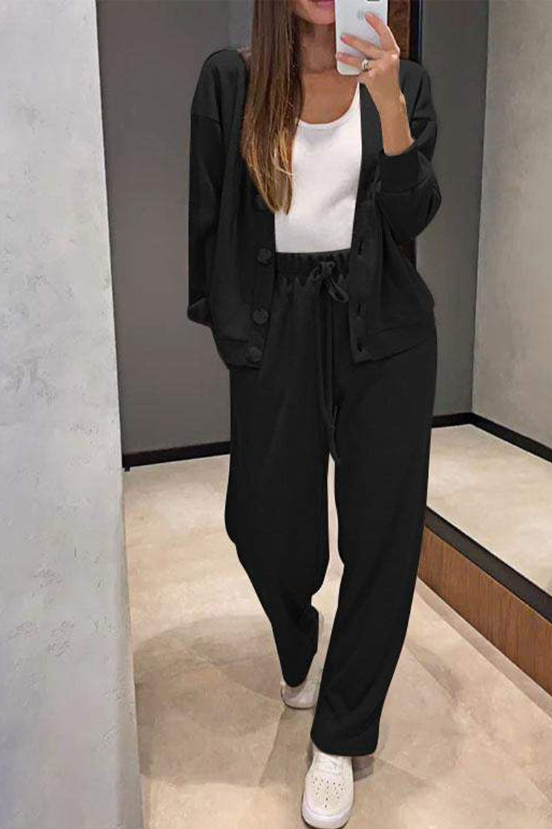 Classic Vintage Cardigan with a Flattering Fit
